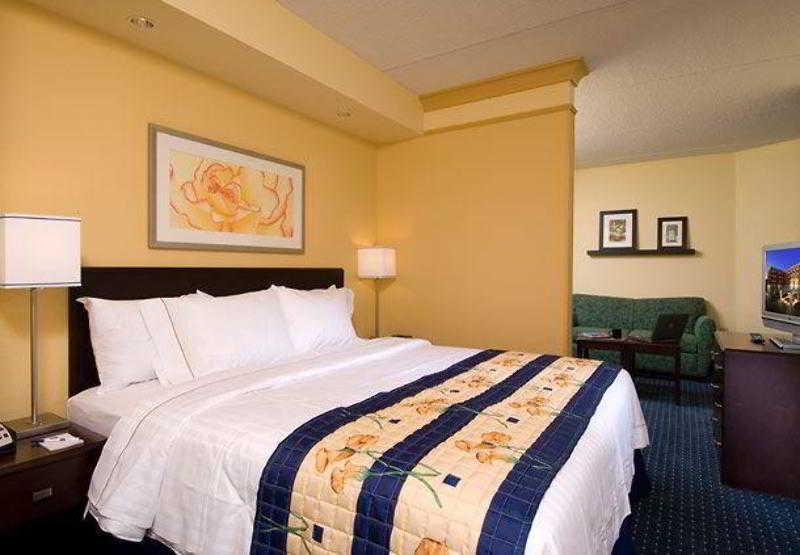 Springhill Suites Norfolk Old Dominion University Eksteriør billede