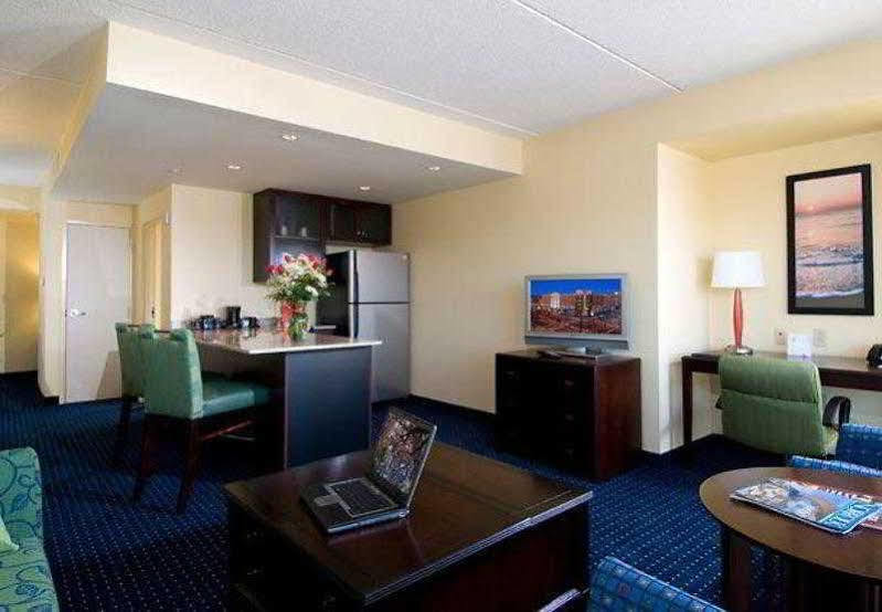 Springhill Suites Norfolk Old Dominion University Eksteriør billede